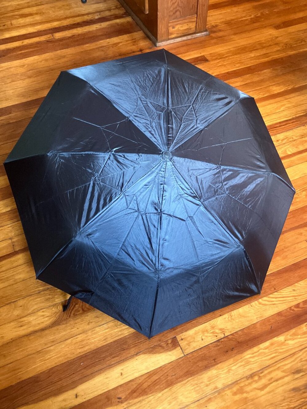 Classic Black Compact Travel Umbrella - Lightweight & Manual Open